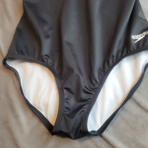 Speedo Swim Womens Size 10 Black Beach One-Piece Powerflex Eco Swimsuit Modesty - Picture 5 of 13